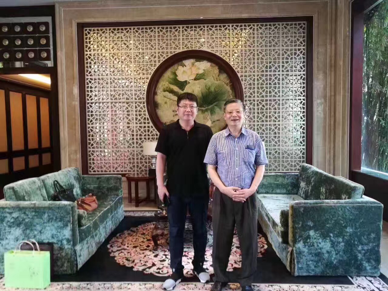 ٷҳź͹ҽ޽Ǣ̸ϺӰ