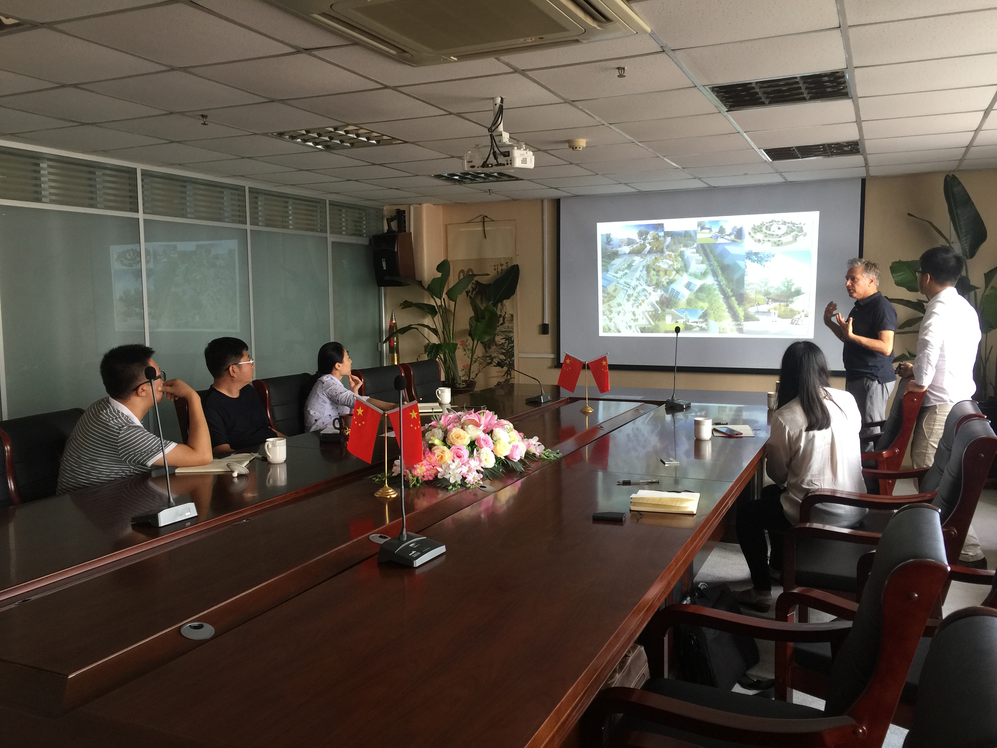 ˼޽ϯʦWouter Bolsiusִ̽󿵽ҵ԰